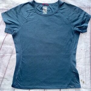 NWOT Women’s Medium The North Face Vaporwick SS TShirt